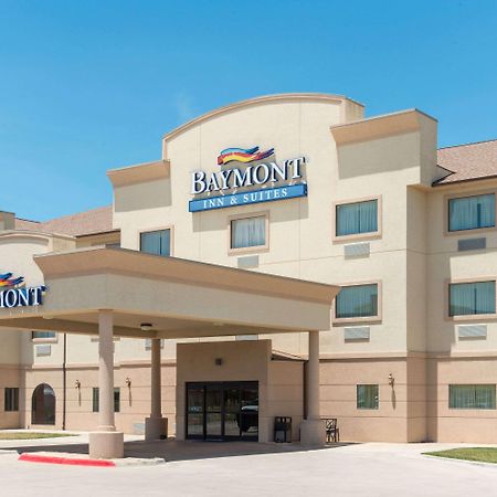 Baymont By Wyndham Perryton Hotel Exterior photo